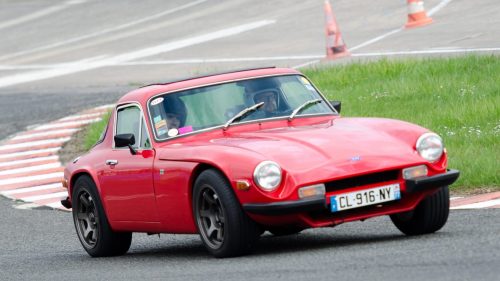 WhatsApp-Image-2025-11-15-a-15.49.42_75f9e5b9-500x281 Sorties Circuits en Voitures Anciennes